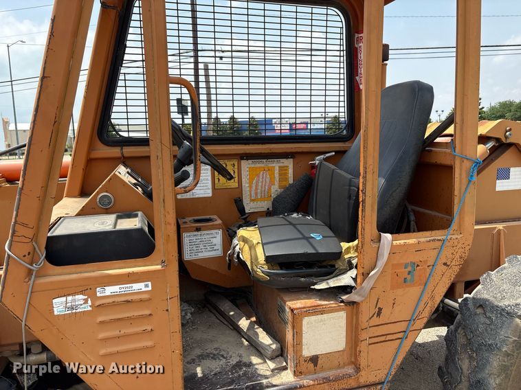 image for item DY2522 Lull 644D-34 telehandler