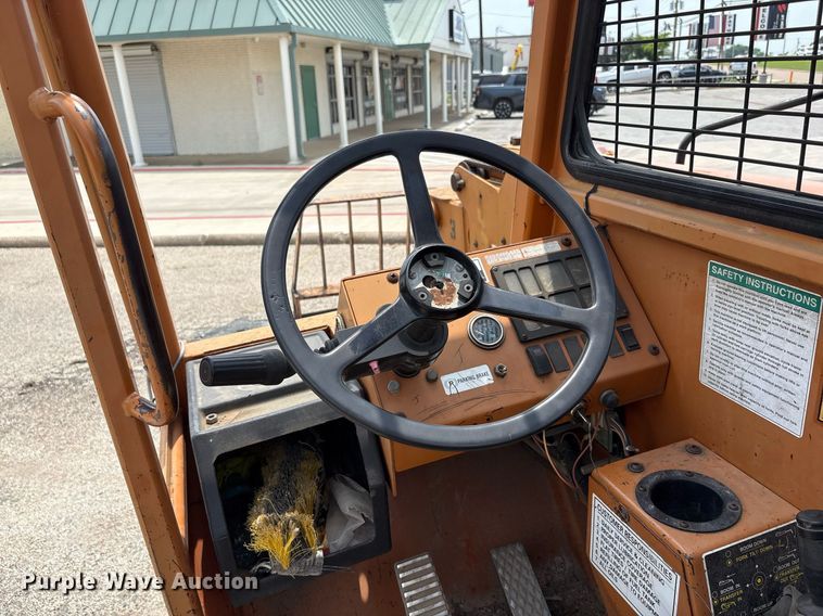 image for item DY2522 Lull 644D-34 telehandler