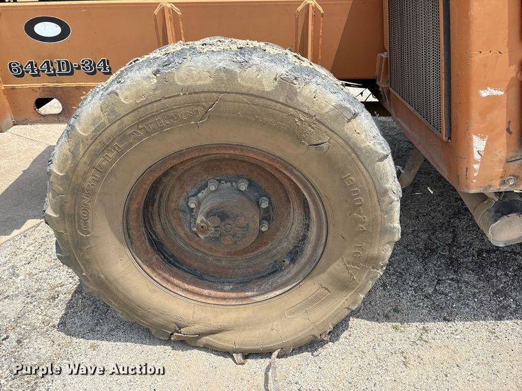 image for item DY2522 Lull 644D-34 telehandler