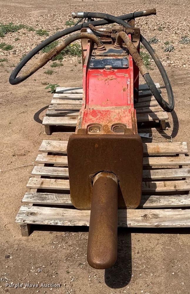 image for item DZ8487 2023 Rammer R25P breaker