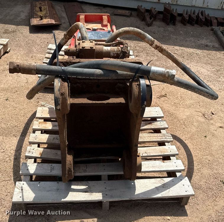 image for item DZ8487 2023 Rammer R25P breaker