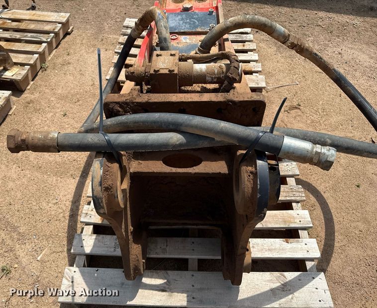 image for item DZ8487 2023 Rammer R25P breaker