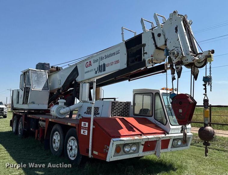 image for item DZ8496 1973 Bucyrus Erie 45C crane