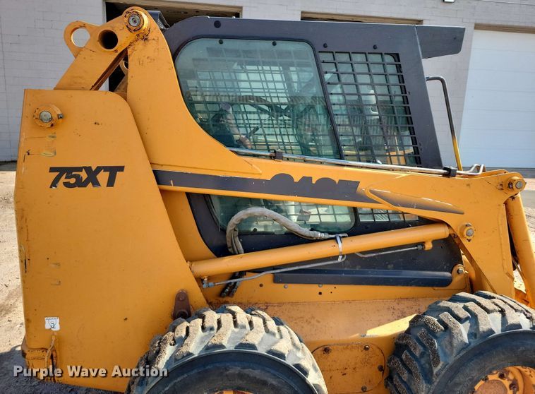 image for item EA2457 2003 Case 75XT skid steer loader