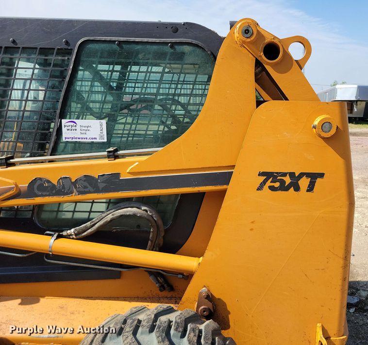 image for item EA2457 2003 Case 75XT skid steer loader