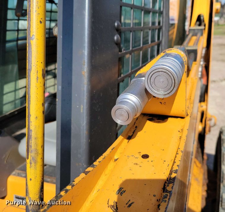 image for item EA2457 2003 Case 75XT skid steer loader