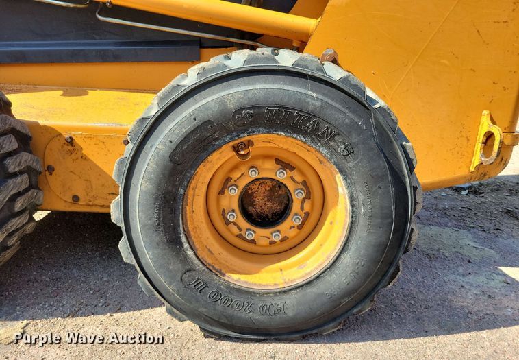 image for item EA2457 2003 Case 75XT skid steer loader