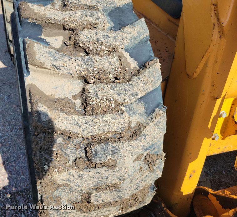 image for item EA2457 2003 Case 75XT skid steer loader