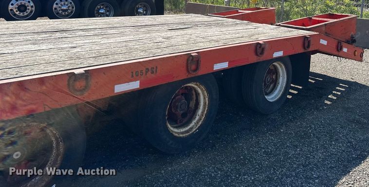 image for item EB2588 2000 Tow Master equipment trailer