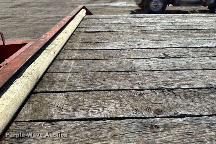 image for item EB2588 2000 Tow Master equipment trailer