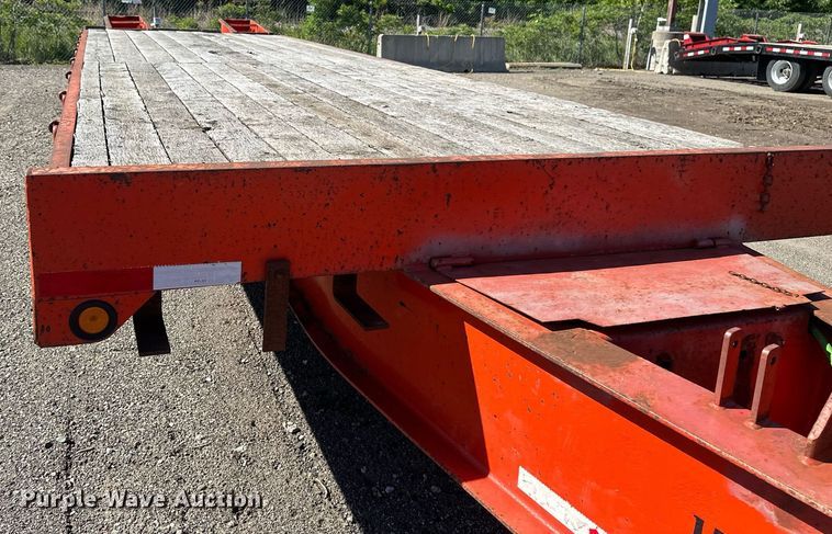 image for item EB2588 2000 Tow Master equipment trailer