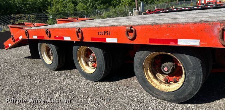 image for item EB2588 2000 Tow Master equipment trailer