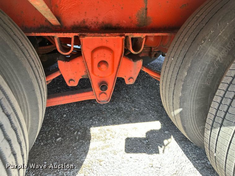 image for item EB2588 2000 Tow Master equipment trailer