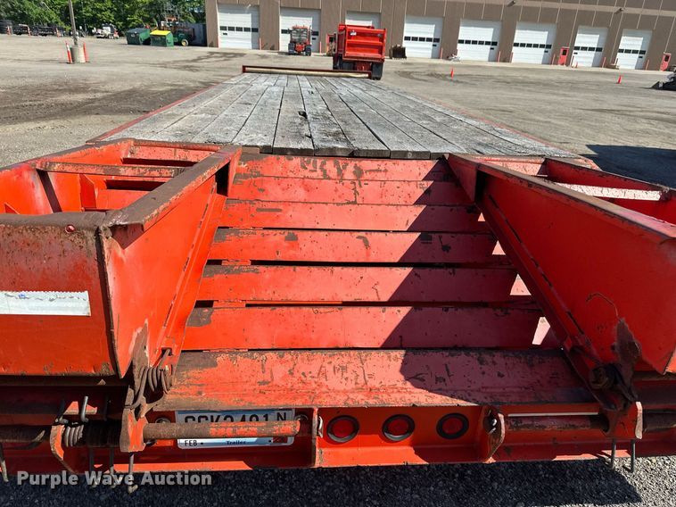 image for item EB2588 2000 Tow Master equipment trailer