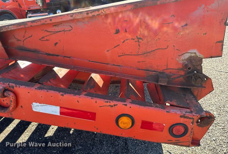 image for item EB2588 2000 Tow Master equipment trailer