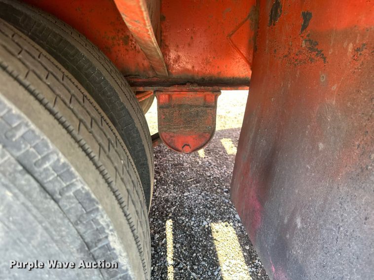 image for item EB2588 2000 Tow Master equipment trailer