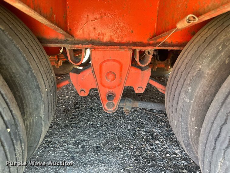 image for item EB2588 2000 Tow Master equipment trailer