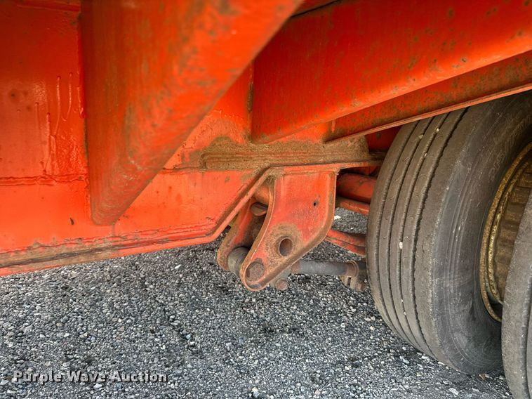 image for item EB2588 2000 Tow Master equipment trailer