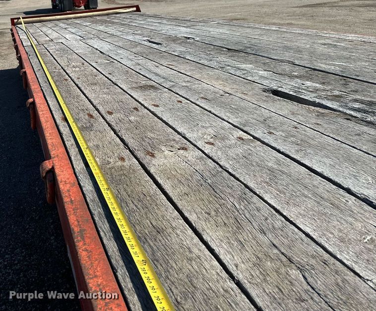 image for item EB2588 2000 Tow Master equipment trailer