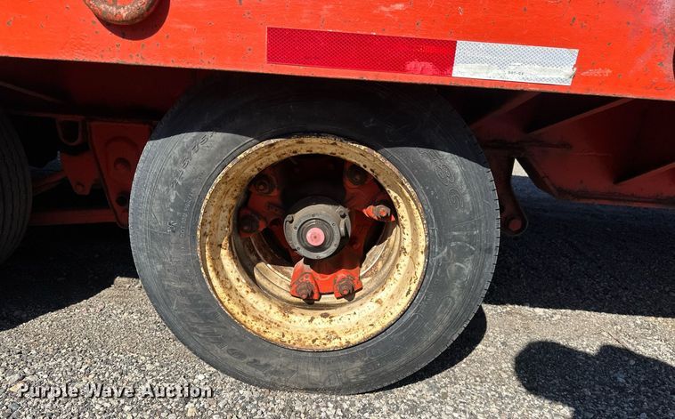 image for item EB2588 2000 Tow Master equipment trailer