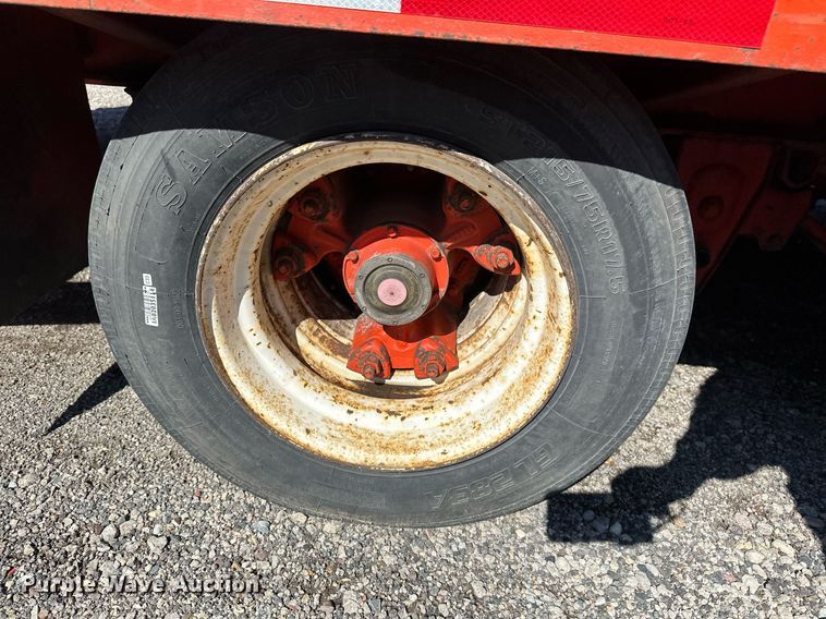 image for item EB2588 2000 Tow Master equipment trailer