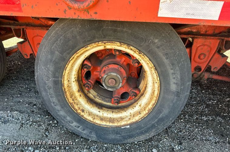 image for item EB2588 2000 Tow Master equipment trailer