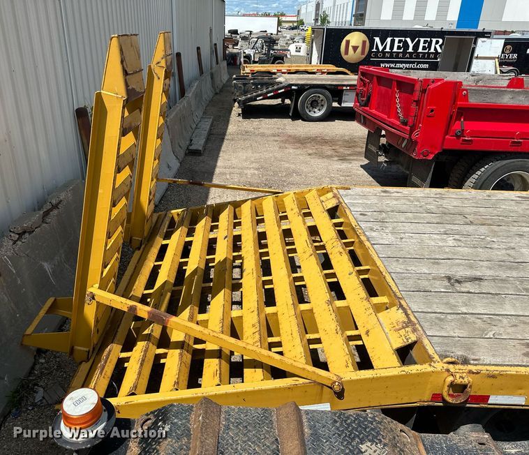 image for item EB2593 1988 Felling equipment trailer