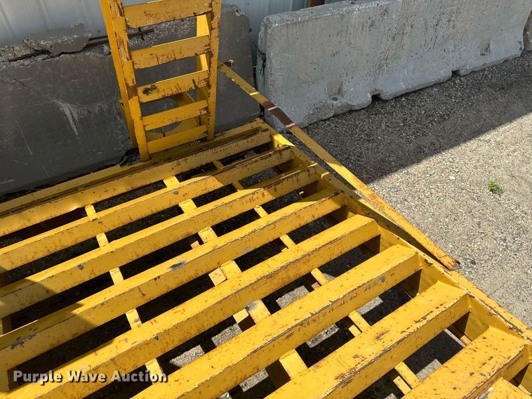 image for item EB2593 1988 Felling equipment trailer