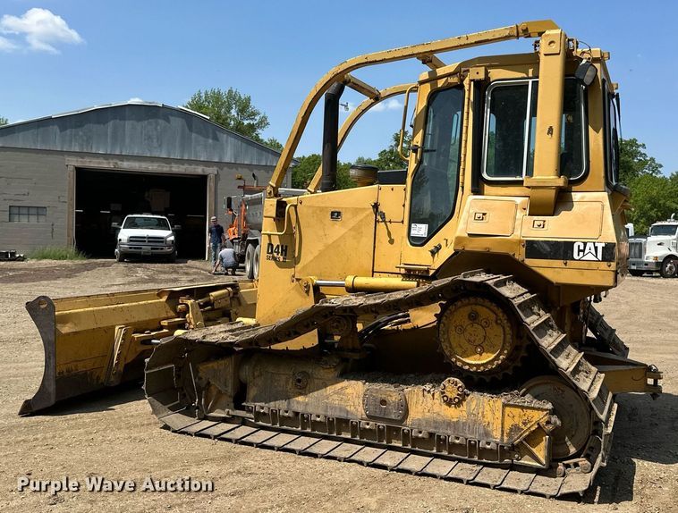 image for item EB2606 1986 Caterpillar D4H dozer