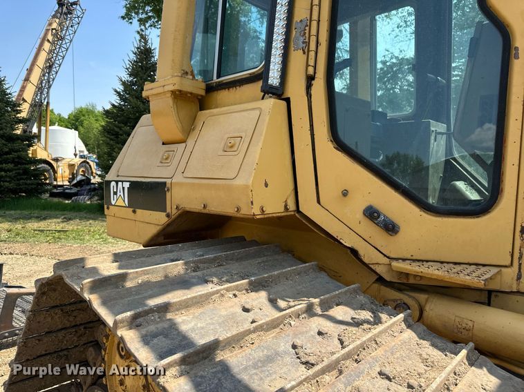 image for item EB2606 1986 Caterpillar D4H dozer