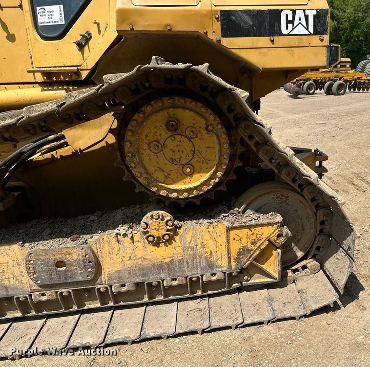 image for item EB2606 1986 Caterpillar D4H dozer