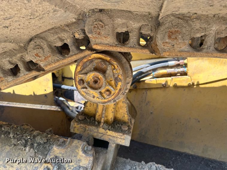 image for item EB2606 1986 Caterpillar D4H dozer
