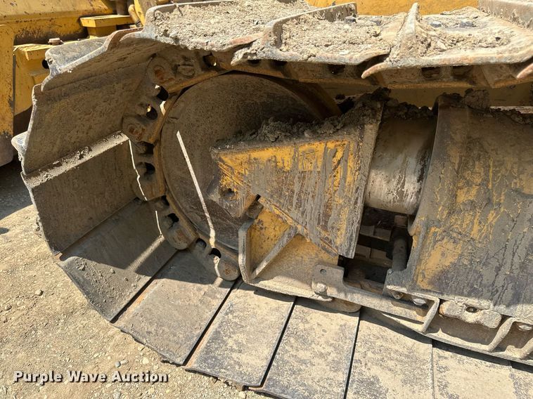 image for item EB2606 1986 Caterpillar D4H dozer
