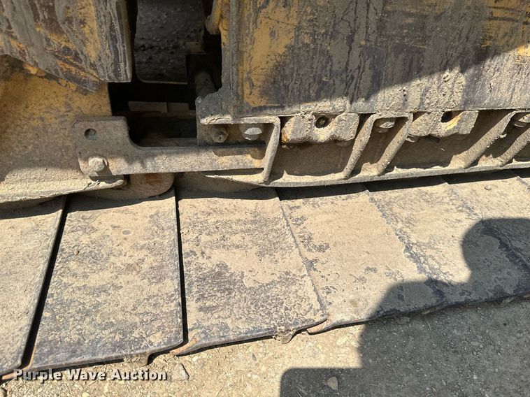 image for item EB2606 1986 Caterpillar D4H dozer