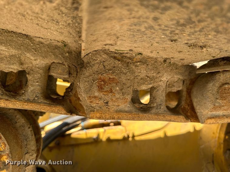 image for item EB2606 1986 Caterpillar D4H dozer