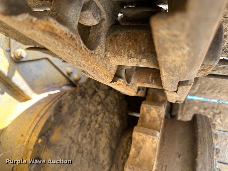 image for item EB2606 1986 Caterpillar D4H dozer