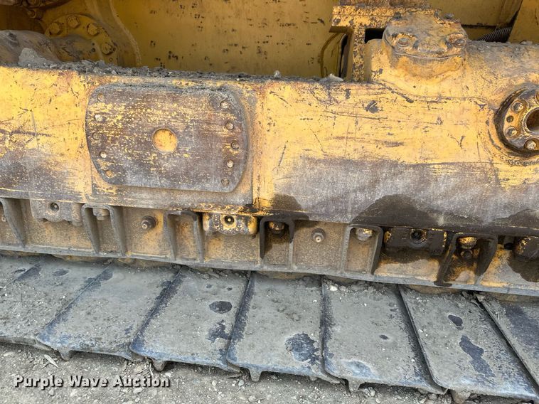 image for item EB2606 1986 Caterpillar D4H dozer