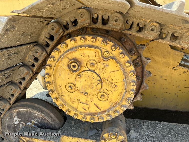 image for item EB2606 1986 Caterpillar D4H dozer