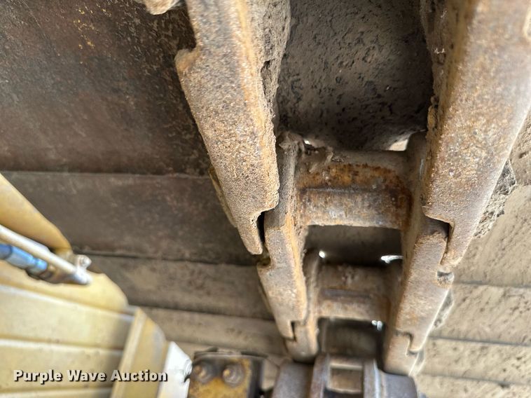 image for item EB2606 1986 Caterpillar D4H dozer