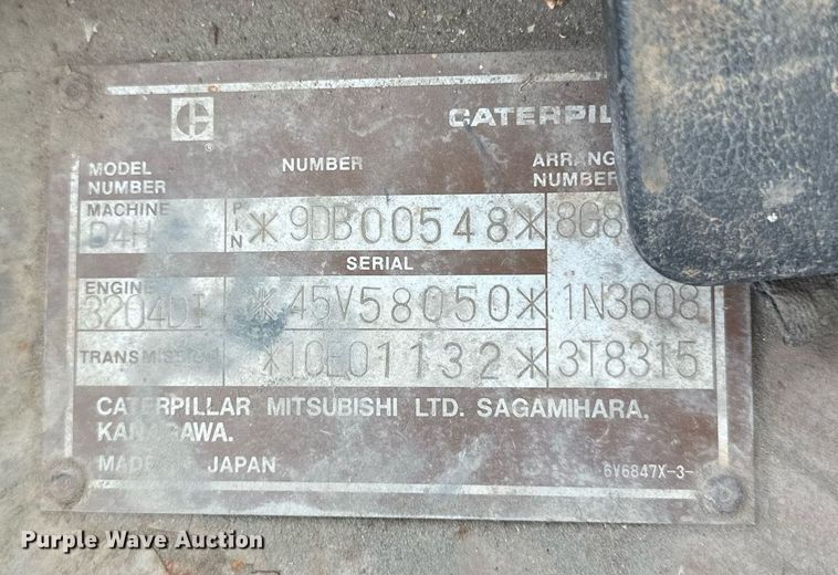 image for item EB2606 1986 Caterpillar D4H dozer