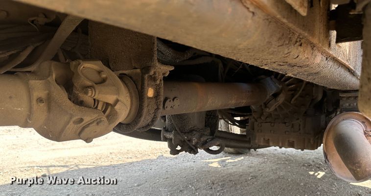 image for item EB2609 1999 International 4900 dump truck