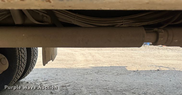 image for item EB2609 1999 International 4900 dump truck