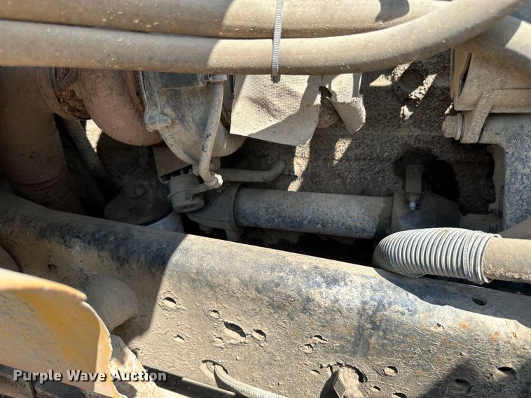 image for item EB2609 1999 International 4900 dump truck