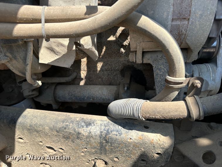 image for item EB2609 1999 International 4900 dump truck