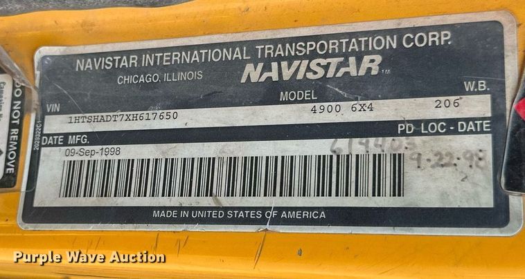 image for item EB2609 1999 International 4900 dump truck