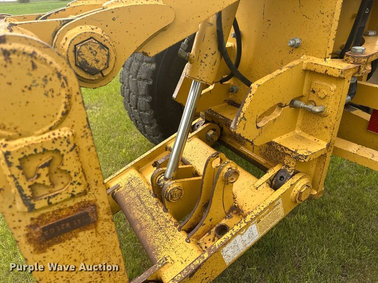 image for item EB2619 2012 Caterpillar 140M2 motor grader