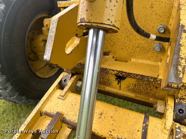 image for item EB2619 2012 Caterpillar 140M2 motor grader