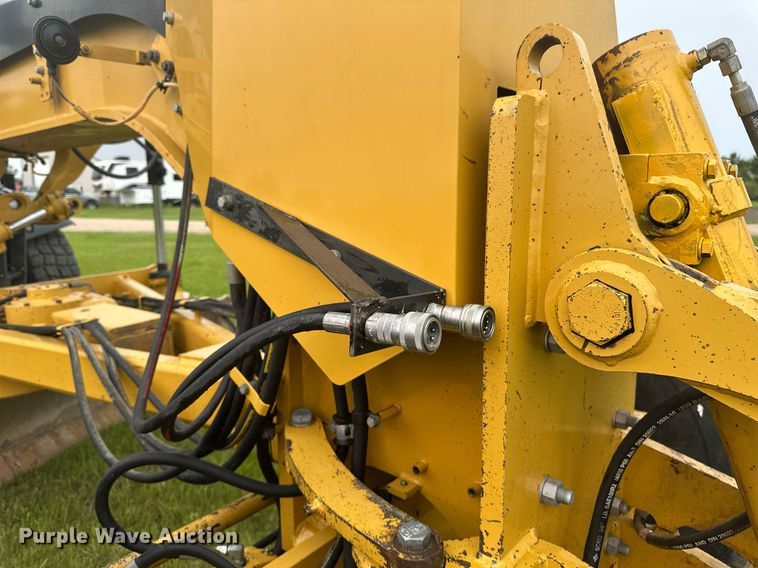 image for item EB2619 2012 Caterpillar 140M2 motor grader