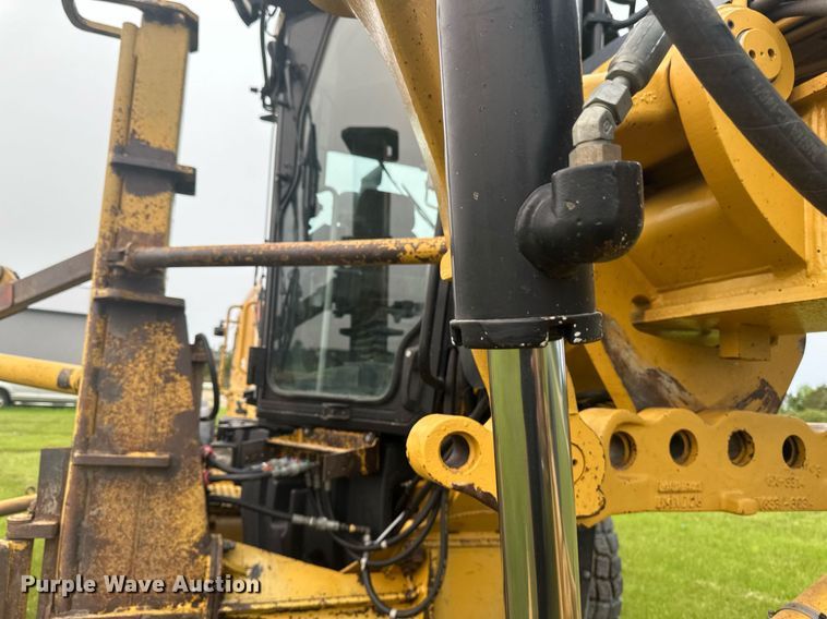 image for item EB2619 2012 Caterpillar 140M2 motor grader