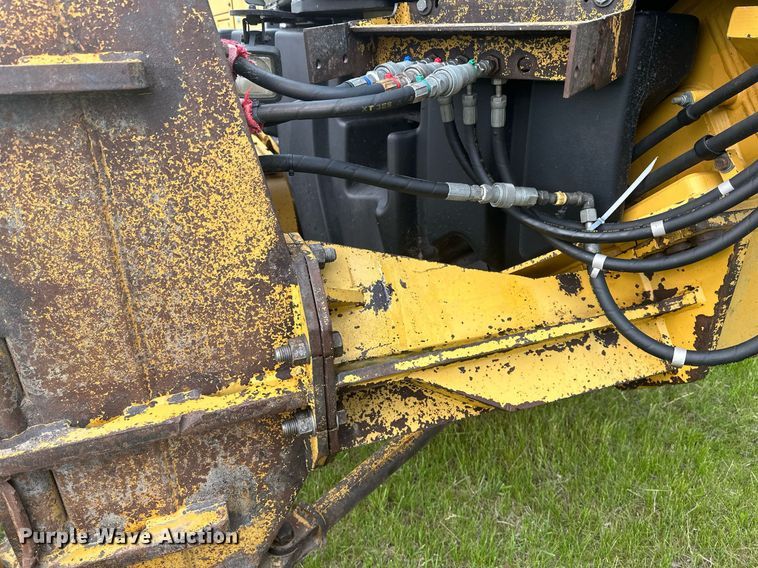 image for item EB2619 2012 Caterpillar 140M2 motor grader